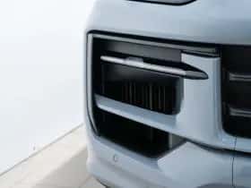 Porsche Cayenne (2024) thumbnail 9