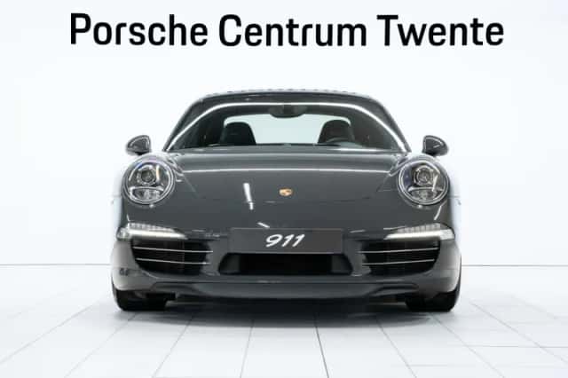 Porsche 911 (2014) thumbnail 2