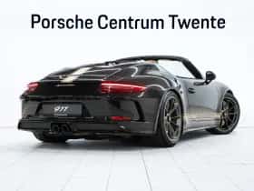 Porsche 911 (2020) thumbnail 3