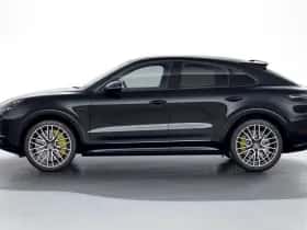 Porsche Cayenne (2022) thumbnail 2