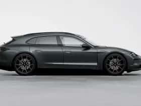 Porsche Taycan (2024) thumbnail 6
