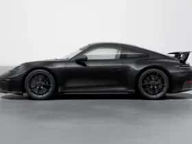 Porsche 911 (2025) thumbnail 2