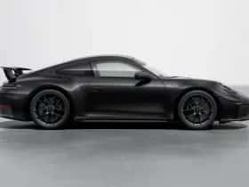 Porsche 911 (2025) thumbnail 6