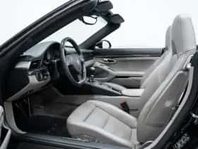 Porsche 911 (2013) thumbnail 8