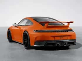 Porsche 911 (2024) thumbnail 3