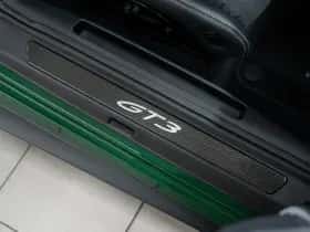 Porsche 911 (2023) thumbnail 24