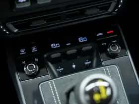 Porsche 911 (2023) thumbnail 42