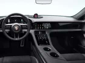 Porsche Taycan (2022) thumbnail 6