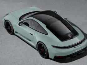 Porsche 911 (2025) thumbnail 4