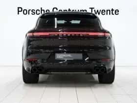 Porsche Cayenne (2025) thumbnail 4