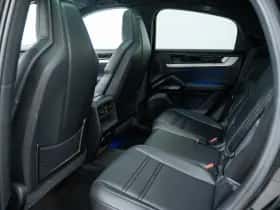 Porsche Cayenne (2025) thumbnail 32