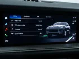 Porsche Cayenne (2025) thumbnail 44
