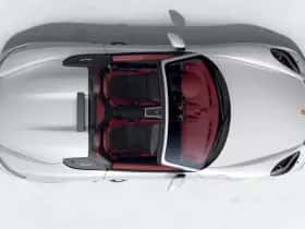 Porsche 718 (2021) thumbnail 3