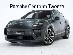 Porsche Macan (2024)