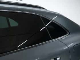 Porsche Macan (2024) thumbnail 17