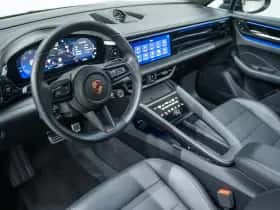 Porsche Macan (2024) thumbnail 21