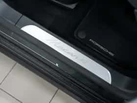 Porsche Macan (2024) thumbnail 24