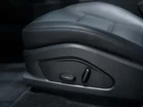Porsche Macan (2024) thumbnail 25