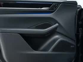 Porsche Macan (2024) thumbnail 28