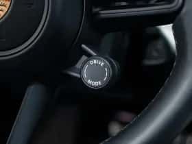 Porsche Macan (2024) thumbnail 40