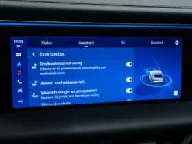 Porsche Macan (2024) thumbnail 45