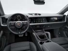 Porsche Cayenne (2024) thumbnail 6