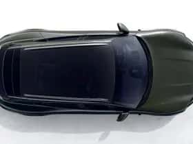 Porsche Taycan (2022) thumbnail 5