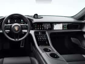 Porsche Taycan (2022) thumbnail 6