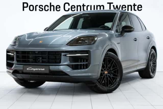 Porsche Cayenne (2026) thumbnail 1