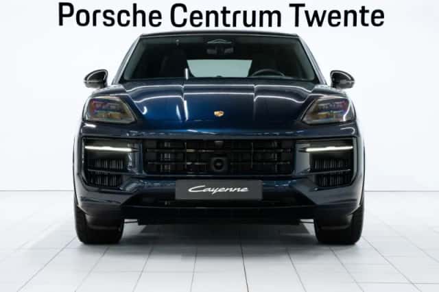 Porsche Cayenne (2026) thumbnail 2
