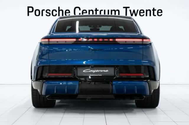 Porsche Cayenne (2026) thumbnail 4