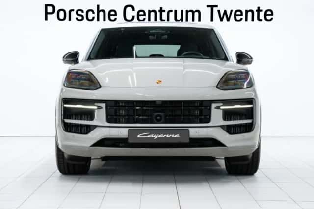 Porsche Cayenne (2026) thumbnail 2