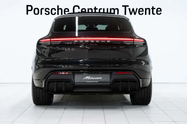 Porsche Macan (2026) thumbnail 4