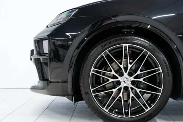 Porsche Macan (2026) thumbnail 6