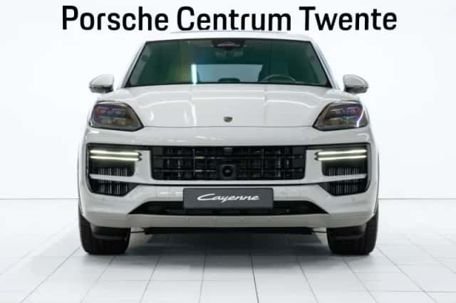 Porsche Cayenne (2026) thumbnail 2