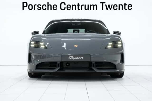 Porsche Taycan (2026) thumbnail 2