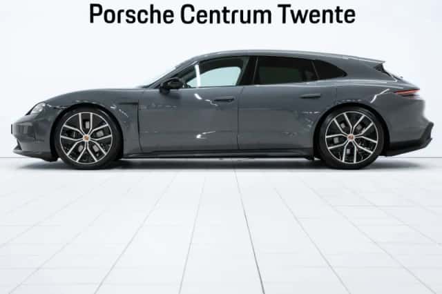 Porsche Taycan (2026) thumbnail 5