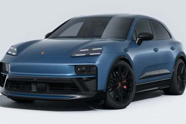 Porsche Macan (2026) thumbnail 1