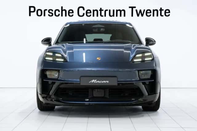 Porsche Macan (2026) thumbnail 2