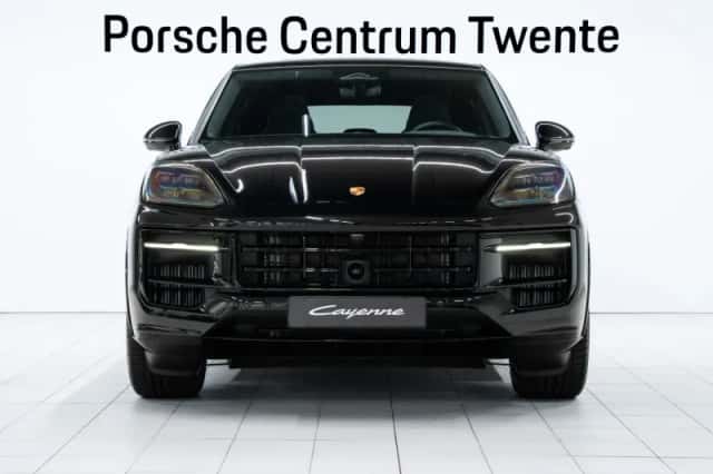 Porsche Cayenne (2026) thumbnail 2