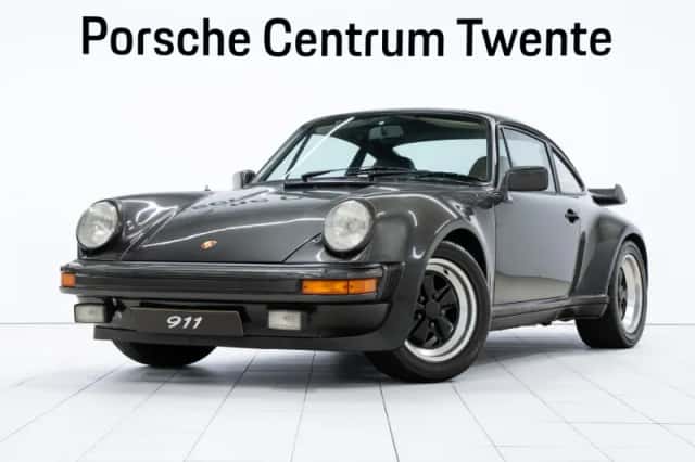 Porsche 911 (1982) thumbnail 1