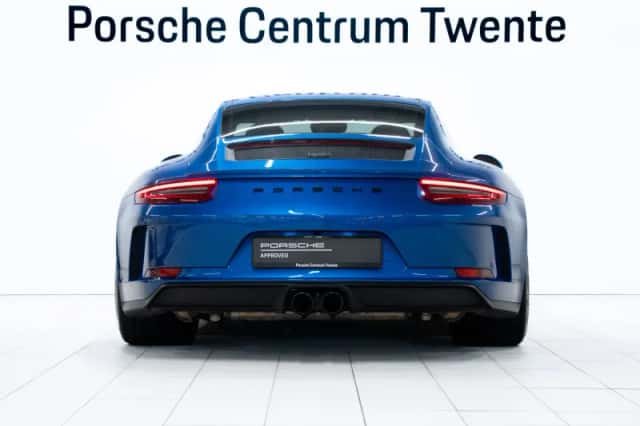 Porsche 911 (2018) thumbnail 4