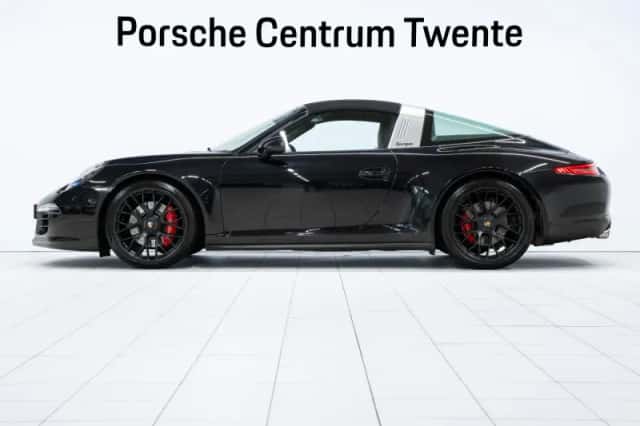 Porsche 911 (2015) thumbnail 6