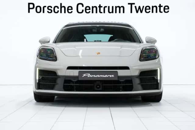 Porsche Panamera (2024) thumbnail 2