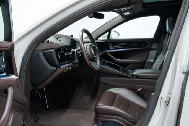 Porsche Panamera (2024) thumbnail 6