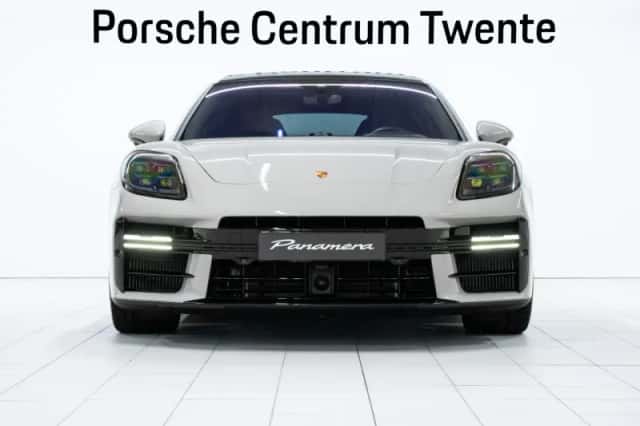 Porsche Panamera (2024) thumbnail 2