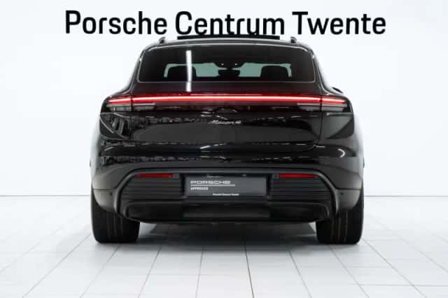 Porsche Macan (2025) thumbnail 4