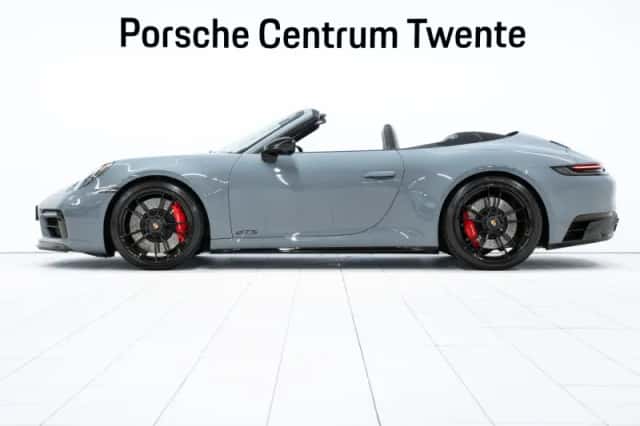 Porsche 911 (2024) thumbnail 5