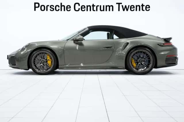 Porsche 911 (2026) thumbnail 6