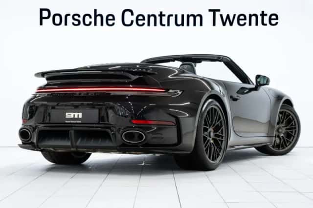Porsche 911 (2026) thumbnail 3
